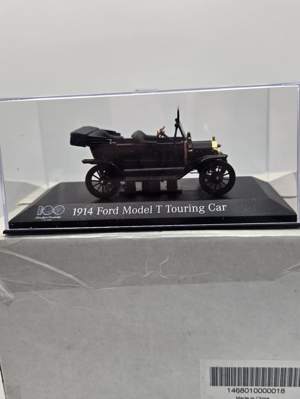 Danbury 1:43 Scale Minichamps 1914 Ford Model T Touring Car With Stand & Case